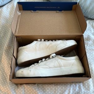 White keds